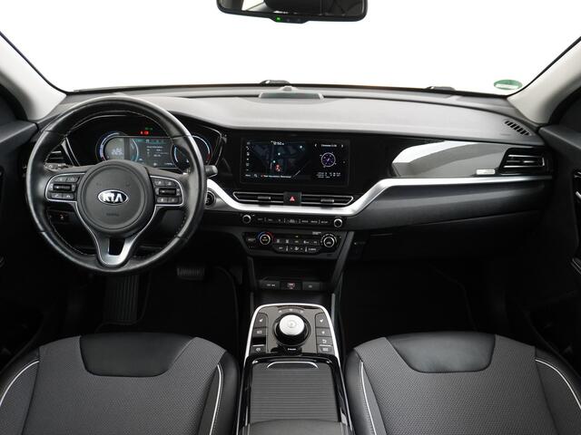 KIA e-Niro DynamicLine 64kWh Warmtepomp Apple Carplay Android Auto Navi Ecc Adap.Cruise Camera Pdc DAB Stoel+Stuurverwarming Lane Assist Kia Connect Dealeronderhouden Origineel Nederlandse Auto