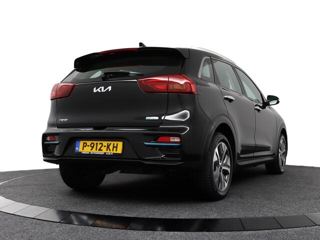 KIA e-Niro DynamicLine 64 kWh - SOH 97,2% - Apple CarPlay/Android Auto - Achteruitrijcamera - Adaptieve Cruise Control - Navigatie - Climate Control - Fabrieksgarantie tot 04-2029
