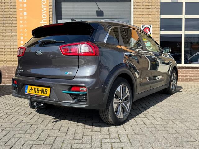 KIA e-Niro EXECUTIVELINE 64 KWh LEER/CARPLAY/TREKHAAK/JBL/FULL-OPTIONS!