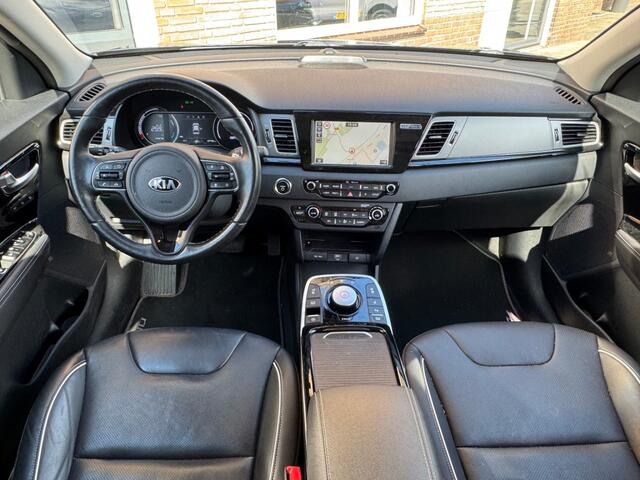KIA e-Niro EXECUTIVELINE 64 KWh LEER/CARPLAY/TREKHAAK/JBL/FULL-OPTIONS!