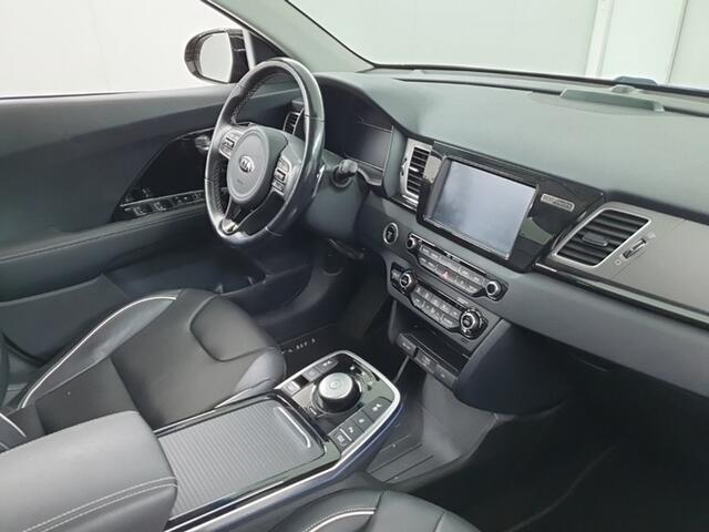 KIA e-Niro ExecutiveLine 64 kWh (204 PK) 2-Eig. & Dealer-Onderh. BOVAG-Garantie. NL-Auto.