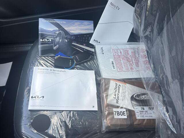 KIA e-Niro EV AIR VAN: 43.990,- VOOR: 35.877,- UW HERFSTVOORDEEL: 8.023,- EURO | NIEUWE AUTO! | VOLLEDIGE KIA GARANTIE VAN TOEPASSING