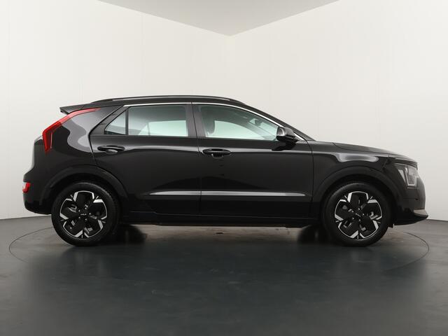 KIA e-Niro EV DynamicLine 64.8 kWh - SOH 98,4% - Apple Carplay/ Android Auto - Cruise Control - Adaptief Cruise Control - Navigatie - Fabrieksgarantie tot 03-2030