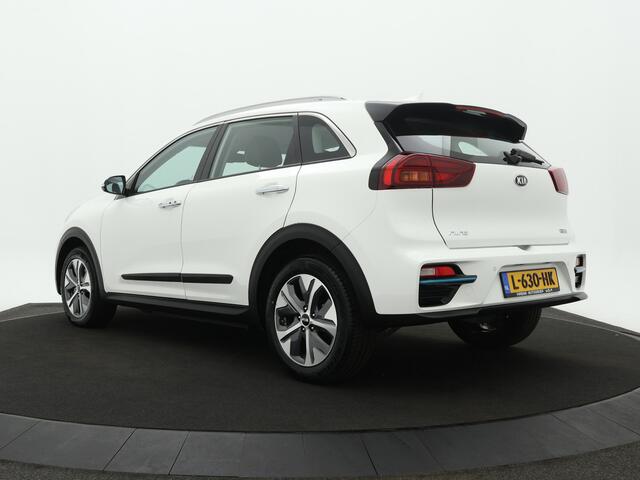 KIA e-Niro DynamicLine 39.2kWh - SOH 97,2% - Apple CarPlay/Android Auto - Achteruitrijcamera - Cruise Control - Navigatie - Climate Control - Fabrieksgarantie tot 05-2028