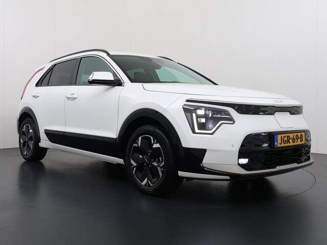 KIA e-Niro EV E-Niro Business 64kWh | BETREFT NIEUWE AUTO | VOLLEDIGE KIA GARANTIE VAN TOEPASSING| CAMERA| STOEL/ STUURVERWARMING| ADAP. CRUISE