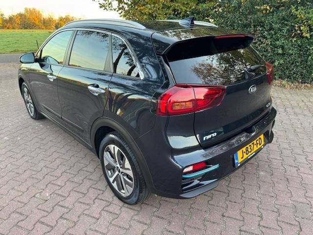 KIA e-Niro EXECUTIVELINE 64KWH 3FASEN/ACARPLAY/LEER/LED/FABRIEKSGARANTIE