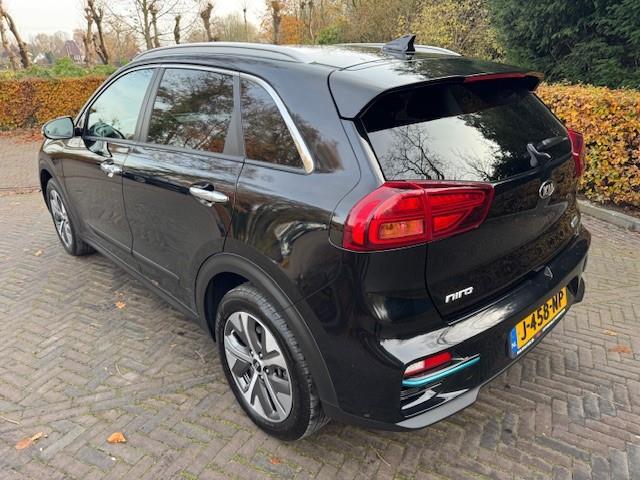 KIA e-Niro EXECUTIVELINE 64KWH SOH100%/3 FASEN/ACARPLAY/LEER/FABRIEKSGARANTIE