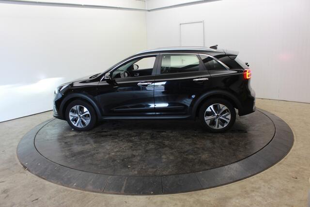 KIA e-Niro DynamicLine 64 kWh SOH 100% Cam Navi 3-Fase Lader Stoel + Stuur Ver