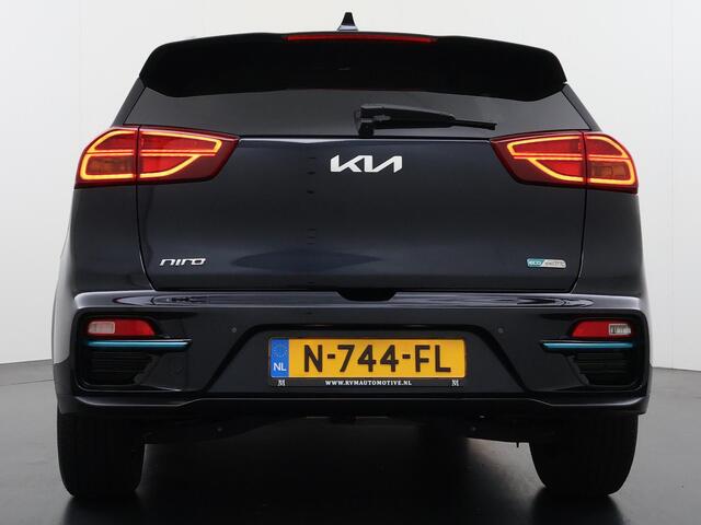 KIA e-Niro Edition 64 kWh 3-fase lader | SOH 94% |1e eigenaar | Origineel Nederlands | Dealeronderhouden | Stoel + stuur verwarming |Rijklaar prijs met garantie!
