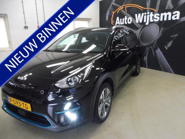 KIA e-Niro DynamicLine 64 kWh 3 Fase S.O.H. 100% LED | Keyless | Stof\leer | LMV 17" | Camera | NL auto | Géén afleverkosten