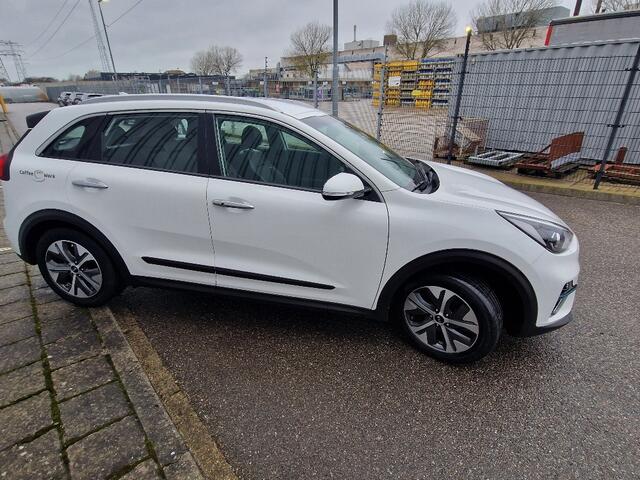 KIA e-Niro DynamicLine 64 kWh | SoH 94% | Stoelverwarming | Warmtepomp