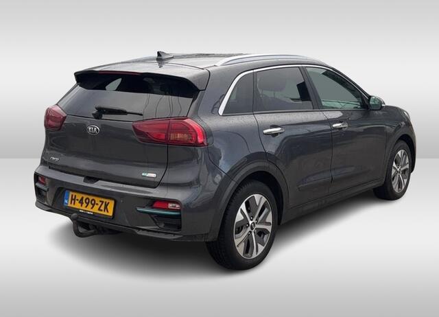 KIA e-Niro ExecutiveLine 64 kWh / Trekhaak / Camera / Leder / Keyless / Stoelventilatie / Navigatie / Dodehoek / DAB / Cruise Control