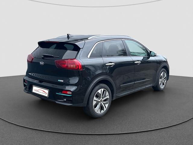 KIA e-Niro ExecutiveLine 64 kWh 100% SOH | Leder | Stoelvent | NL Auto | Adaptive |