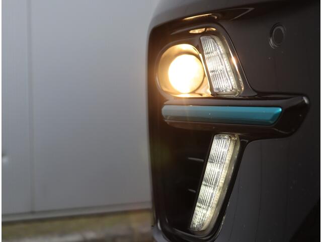 KIA e-Niro ExecutiveLine 64 kWh | Stoelventilatie | Leder | Camera | Keyless |