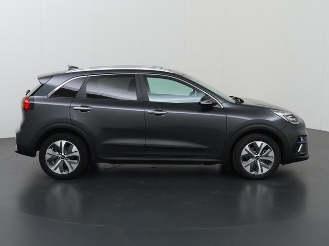 KIA e-Niro DynamicPlusLine 64 kWh | Panoramadak | Stoel/Stuurwielverwarming | Adaptieve Cruise Control | Keyless Go | LED Koplampen |