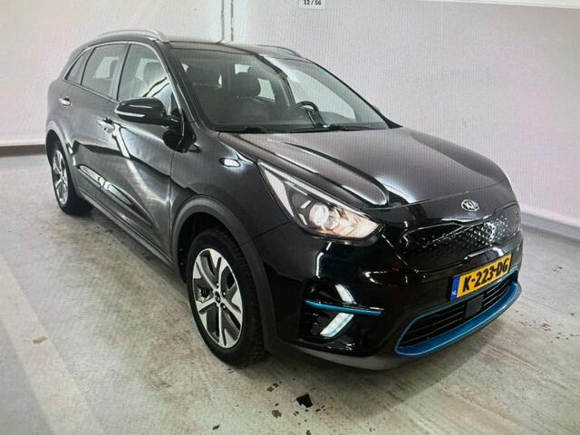 KIA e-Niro DynamicLine 64 kWh CAMERA / STOEL&STUUR VERW. / ADDAPT.CRUISE /