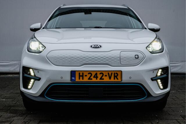 KIA e-Niro ExecutiveLine 64 kWh Stoel-stuurverwarming/ Leer/ Camera/ Navigatie/ Jbl/ Carplay/ Full led/ Adapt. cruise