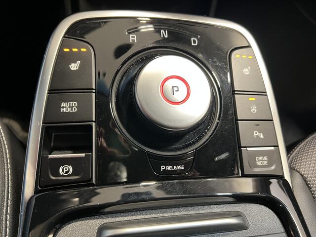 KIA e-Niro DynamicPlusLine 64 kWh 3-Fase | Navigatie/Android/Apple Carplay | Schuifdak | LM Velgen 17" | Adap Cruise Control | Achteruitrijcamera |