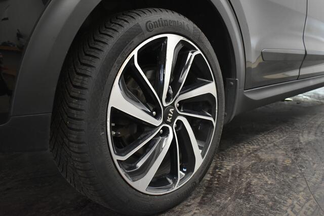 KIA e-Niro Executive 64 kWh 3Fase Vol Leder SOH 100% JBL Sound Mem Seats All Weather banden