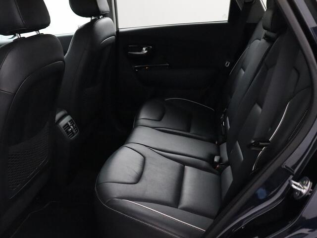 KIA e-Niro ExecutiveLine 64 kWh | SoH 94,1% | Camera | Warmtepomp | Adaptief Cruise!