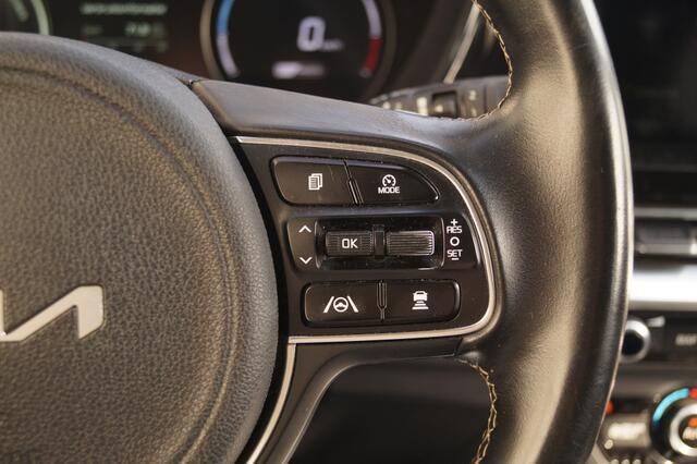 KIA e-Niro DynamicLine 64kWh -NAVI-ECC-CAM-