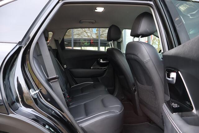 KIA e-Niro ExecutiveLine 64 kWh | Origineel NL | JBL Sound | Stoelverkoeling/verwarming | Leder |