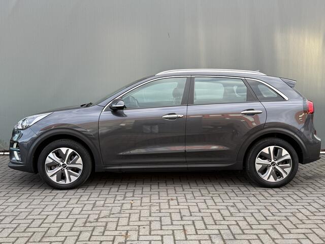 KIA e-Niro BWJ 2020 DynamicLine 204 PK 64 kWh FULL LED | ADAPTIVE CRUISE | HALF LEDER | DAB | STOELVERW. | STUURVERW. | CAMERA | CARPLAY + ANDROID | LMV | PDC