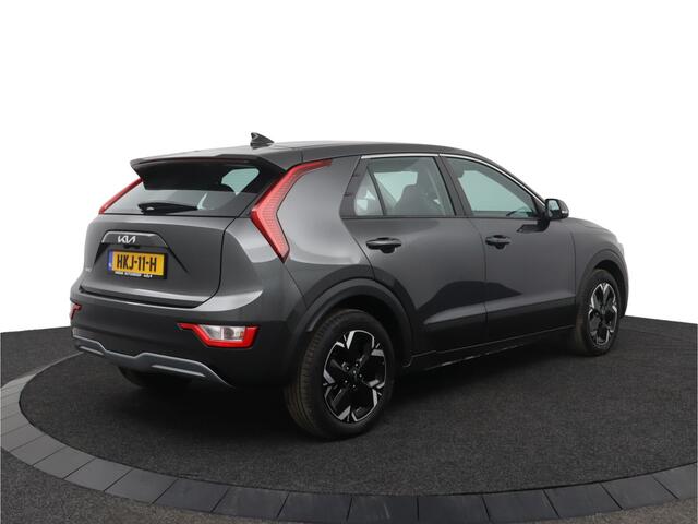 KIA e-Niro EV Light 64.8 kWh - Navigatie - Cruise Control - Achteruitrijcamera - Bluetooth - Apple CarPlay/Android Auto - Fabrieksgarantie tot 04-2032