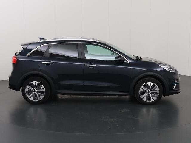 KIA e-Niro DynamicPlusLine 64 kWh | SOH 97% | Panoramadak | Stoel/Stuurwielverwarming | JBL | Adaptieve Cruise Control | Keyless Go | LED Koplampen |