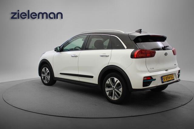 KIA e-Niro DynamicPlusLine 3 Fase 64 kWh - Carplay, Half Leer, Camera, Stuur/Stoelverw. JBL