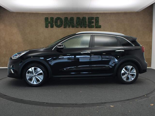 KIA e-Niro ExecutiveLine 64 kWh - ORIGINEEL NEDERLANDSE AUTO - AFNEEMBARE TREKHAAK - 750KG TREKGEWICHT - STOELVERWARMING & VENTILATIE VOOR - STUURVERWARMING - ACHTERBANK VERWARMD - APPLE CARPLAY/ANDROID AUTO