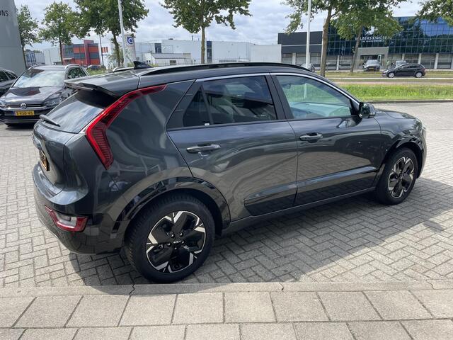 KIA e-Niro EV Edition Advanced 64.8 kWh Leder // Elec. verst Stoel // PDC // Camera // info Roel 0492-588951