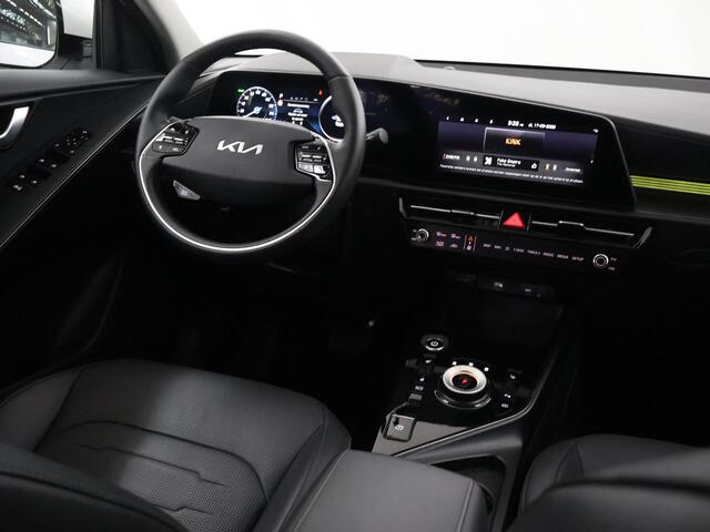 KIA e-Niro EV Plus 64.8 kWh | Schuif / Kanteldak | Stoel/Stuurwielverwarming | Elektr. Achterklep | Led Koplampen | Sfeerverlichting |