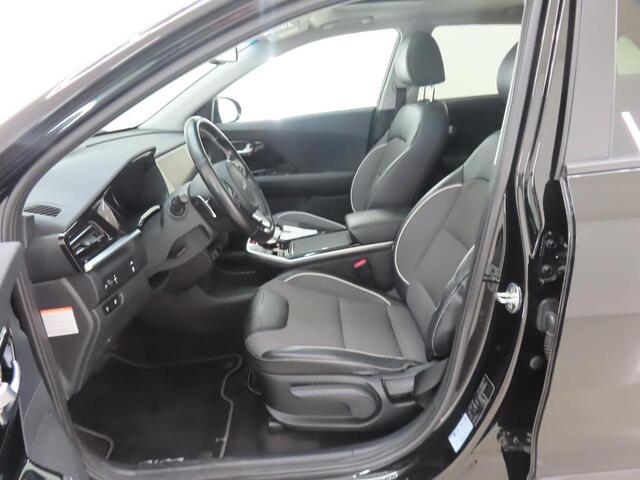 KIA e-Niro DYNAMICPLUSLINE 64 KWH I TREKHAAK I 100% SOH I 3-FASE I APPLE CARPLAY I P-CAMERA I ADAPTIVE CRUISE CONTROL