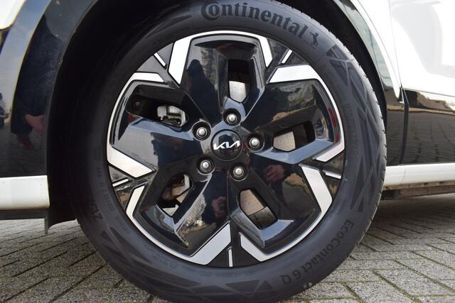 KIA e-Niro EV DynamicLine 64.8 kWh | Adaptieve Cruise Control | Apple Carplay & Android Auto | Tot 10Jr. Kia-garantie |