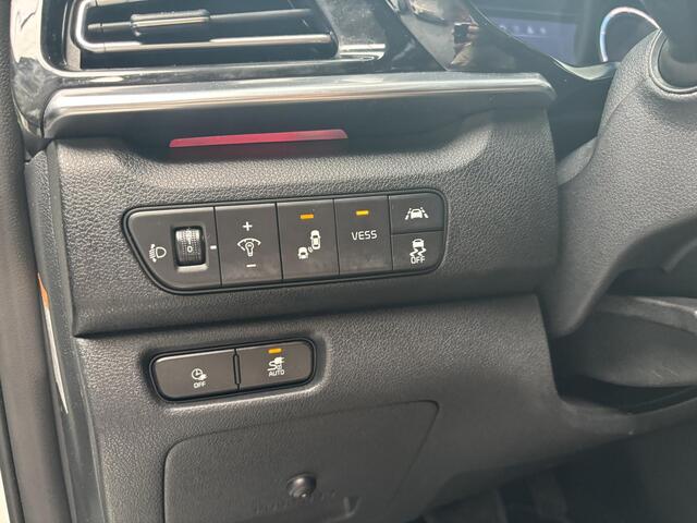 KIA e-Niro ExecutiveLine 64 kWh 3Fase, Stoelmemory, JBL, Navigatie, Nederlandse Auto, LederenBekleding!