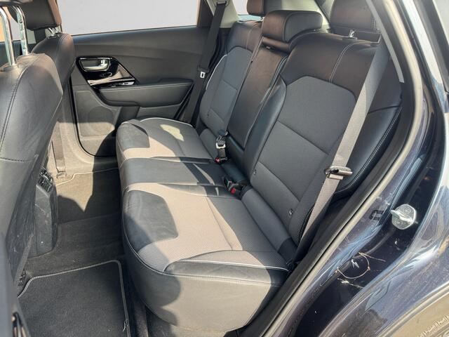 KIA e-Niro DynamicLine 64 kWh Aut- Fabrieks Garantie, SOH 100%, Stuur/Stoelverwarming, Carplay, Android Auto, Trekhaak