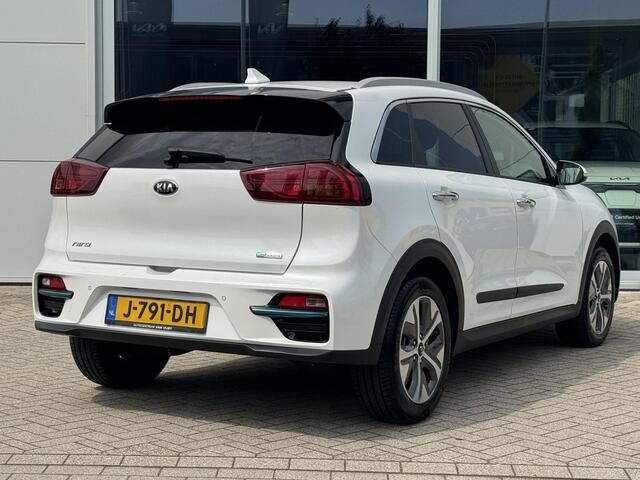KIA e-Niro ExecutiveLine 64 kWh | JBL audio | Stoel verwarming en ventilatie | Stuurverwarming | Lederen | Dodehoek detectie | Navigatie | Apple Carplay / Android Auto | Elektrisch bedienbare bestuurdersstoel met geheugen