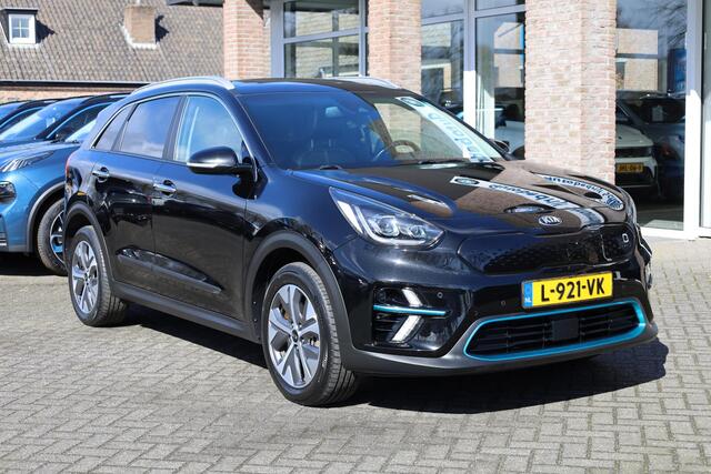 KIA e-Niro DynamicPlusLine 64 kWh LEER STOEL/STUURVERW. STOELVENTILATIE CAMERA PANO CARPLAY ACC JBL-SOUND MERMORY LANE-ASSIST 2XPDC 17''LMV NAP ENZ. ENZ.