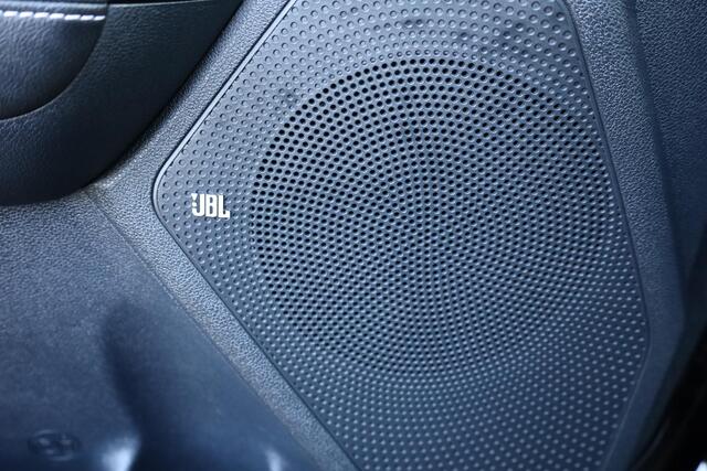 KIA e-Niro DynamicPlusLine 64 kWh LEER STOEL/STUURVERW. STOELVENTILATIE CAMERA PANO CARPLAY ACC JBL-SOUND MERMORY LANE-ASSIST 2XPDC 17''LMV NAP ENZ. ENZ.