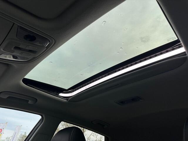 KIA e-Niro ExecutiveLine Sky 64 kWh | SOH: 96,1% | Schuifdak | Leder | Climate | Stoel&Stuur Verwarming | Memory Seat | Navi | Adaptive CC |