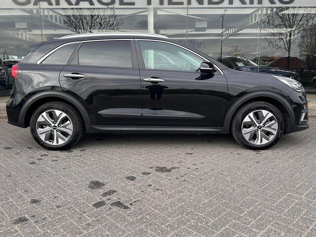 KIA e-Niro ExecutiveLine Sky 64 kWh | SOH: 96,1% | Schuifdak | Leder | Climate | Stoel&Stuur Verwarming | Memory Seat | Navi | Adaptive CC |