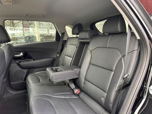 KIA e-Niro ExecutiveLine Sky 64 kWh | SOH: 96,1% | Schuifdak | Leder | Climate | Stoel&Stuur Verwarming | Memory Seat | Navi | Adaptive CC |