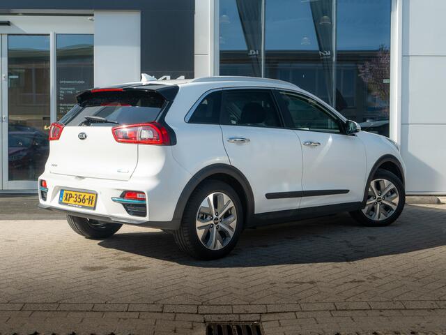 KIA e-Niro ExecutiveLine 64 kWh | Stoel en stuurverwarming | Navigatie |
