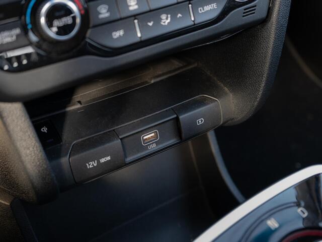 KIA e-Niro ExecutiveLine 64 kWh | Stoel en stuurverwarming | Navigatie |