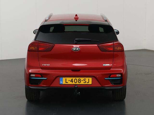 KIA e-Niro DynamicPlusLine 64 kWh | Trekhaak | Panoramadak | Stoel/Stuurwielverwarming | Adaptieve Cruise Control | Keyless Go | LED Koplampen |