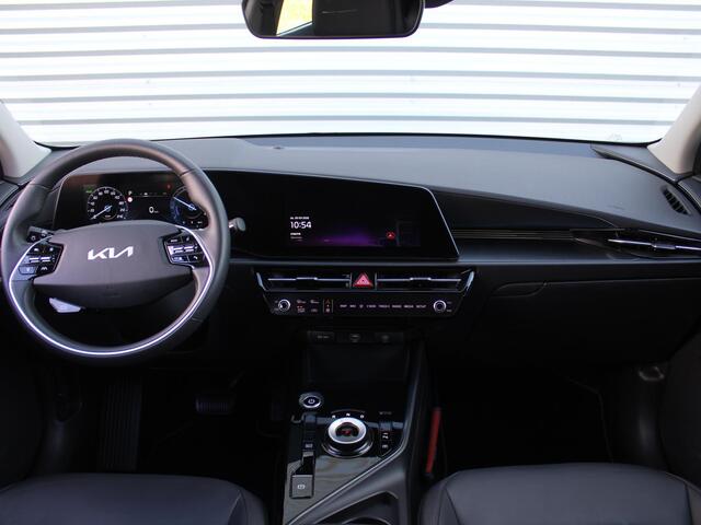 KIA e-Niro EV DynamicLine 64.8 kWh | Trekhaak | Clima | Camera | Cruise adapt. | Apple Carplay/Android Auto | Navi | 17" LM |