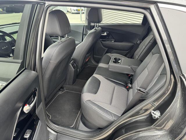 KIA e-Niro Edition 64 kWh 3-fase| NW geleverd & Onderhouden | Stoel&Stuurverw.| Privacyglass | Keyless