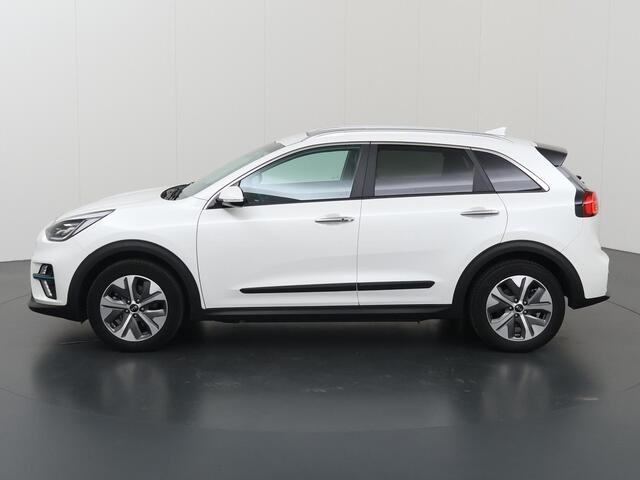 KIA e-Niro ExecutiveLine 64 kWh | Panoramadak | Stoel/Stuurwielverwarming | Adaptieve Cruise Control | Keyless Go | LED Koplampen |