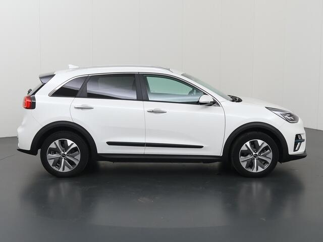 KIA e-Niro ExecutiveLine 64 kWh | Panoramadak | Stoel/Stuurwielverwarming | Adaptieve Cruise Control | Keyless Go | LED Koplampen |